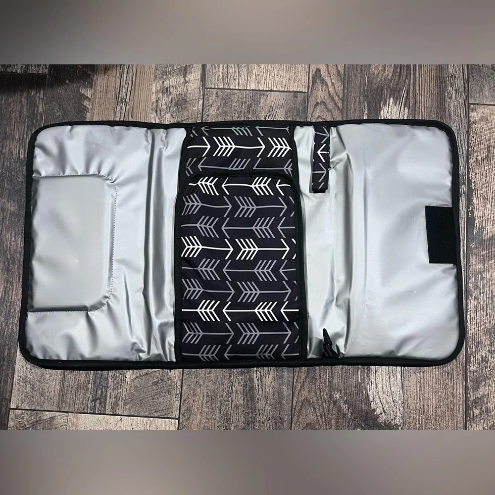 Carters Black Arrow Fox Baby Mini Diaper Mat & Bag On The Go Padded Headrest.